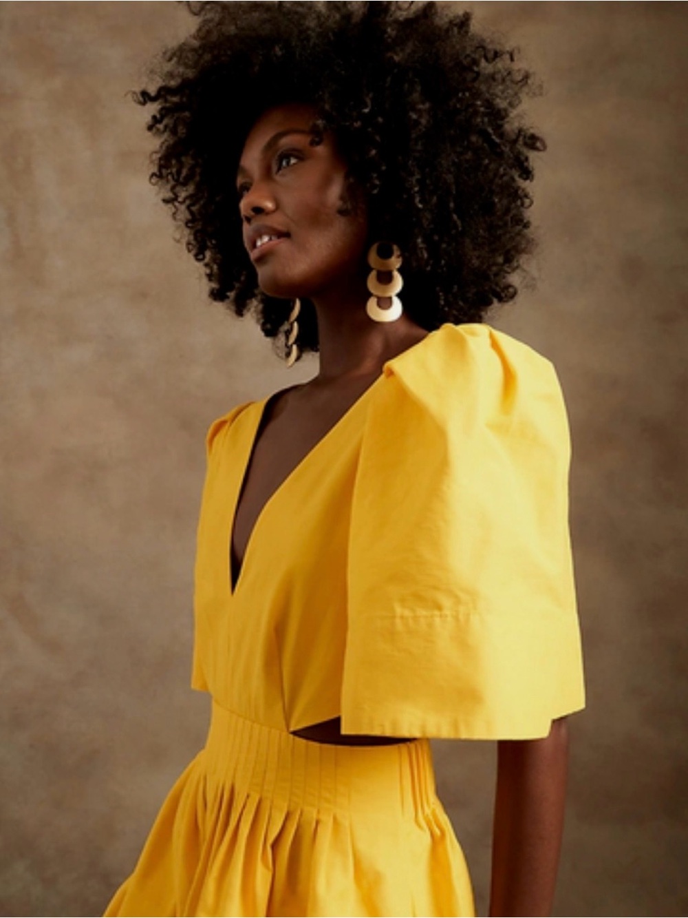 Banana Republic open back deep vneck puff sleeves Dress - size 0 - Picture 2 of 7